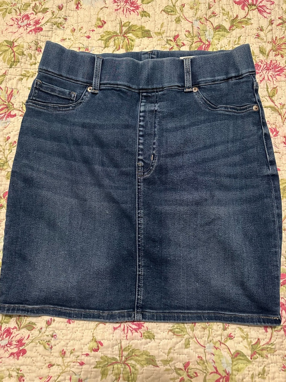 Cosmic Blue Love Women's Pull On Skirt Size 28 Stretch Denim - Picture 1 of 5